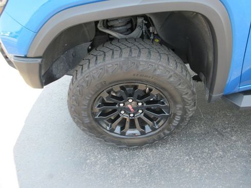 Certified 2023 GMC Sierra 1500 AT4X AWD/4WD image 15