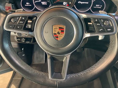 Used 2019 Porsche Cayenne image 14