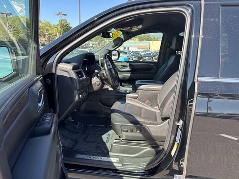 Used 2023 Chevrolet Tahoe LT w/ Luxury Package AWD/4WD image 21