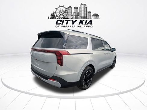 New 2027 Kia Carnival EX FWD image 6