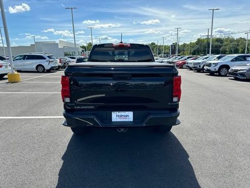 Used 2023 Chevrolet Colorado Trail Boss AWD/4WD image 7