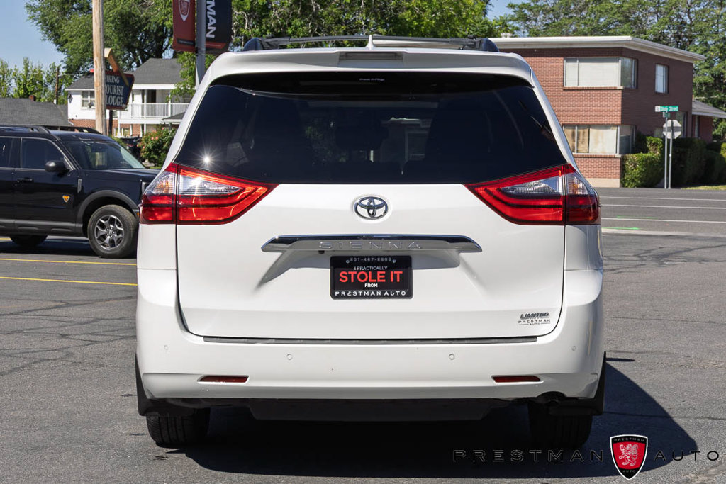 Used 2020 Toyota Sienna Limited FWD image 20