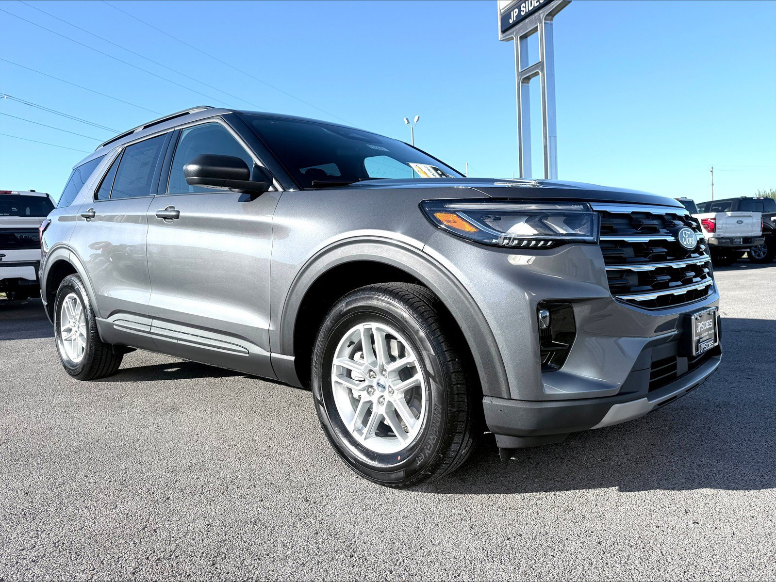 New 2027 Ford Explorer Active w/ Active Comfort Package AWD/4WD image 3