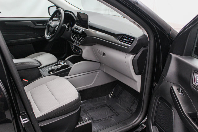 Certified 2025 Ford Escape Active AWD/4WD image 18
