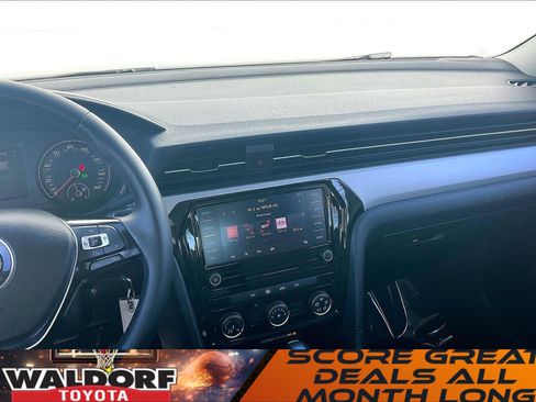 Used 2021 Volkswagen Passat 2.0T S image 7