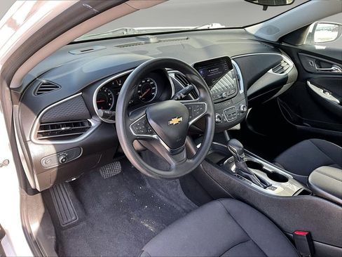 Used 2024 Chevrolet Malibu LT FWD image 21
