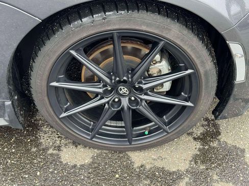 Used 2022 Toyota GR86 Premium image 9