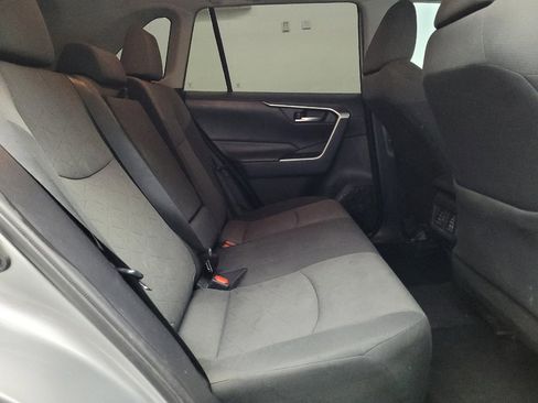 Used 2019 Toyota RAV4 XLE image 19