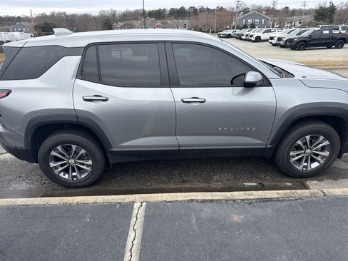 Certified 2025 Chevrolet Equinox LT image 11