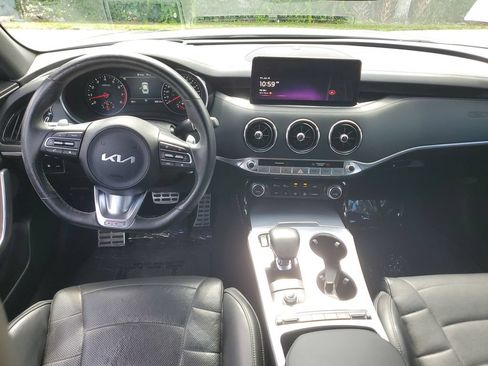 Used 2022 Kia Stinger GT2 AWD/4WD image 3