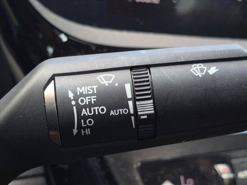 Used 2022 Lexus ES 300h w/ Premium Package FWD image 10