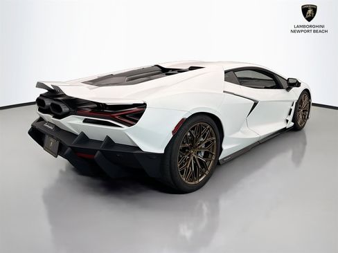 Used 2024 Lamborghini Revuelto AWD/4WD image 7