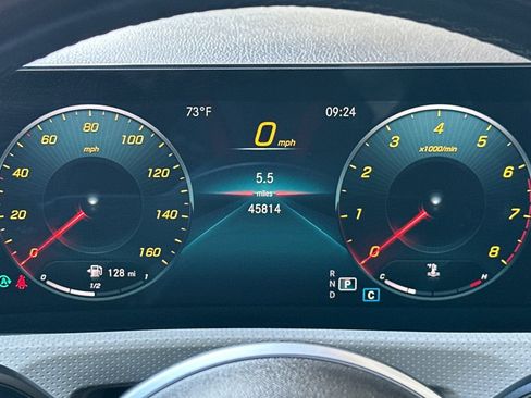 Used 2022 Mercedes-Benz A 220 image 32