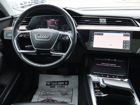 Used 2020 Audi e-tron Premium Plus image 13