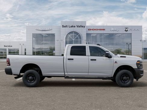 New 2026 RAM 2500 Tradesman AWD/4WD image 21