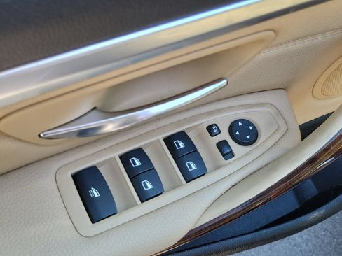Used 2017 BMW 430i xDrive Convertible AWD/4WD image 8