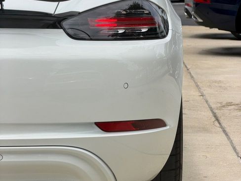 Used 2024 Porsche 718 Cayman S RWD image 15