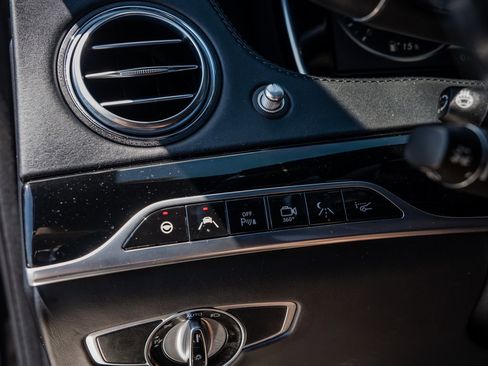 Used 2016 Mercedes-Benz Maybach S 600 image 18