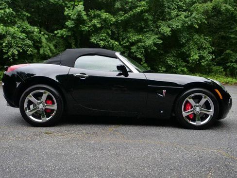 Used 2007 Pontiac Solstice GXP w/ Premium Package RWD image 43