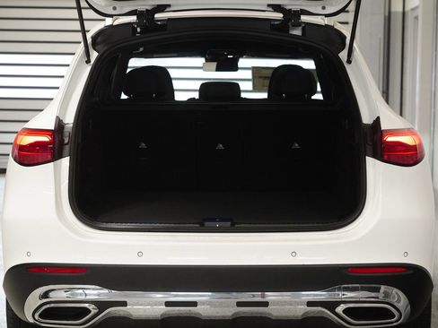 New 2026 Mercedes-Benz GLC 300 4MATIC image 32