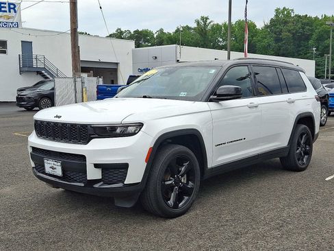 Used 2022 Jeep Grand Cherokee L Laredo AWD/4WD image 3