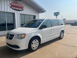Used 2017 Dodge Grand Caravan SE image 3