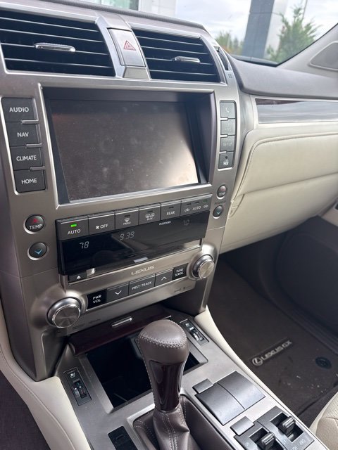 Used 2019 Lexus GX 460 Premium w/ Premium Package AWD/4WD image 7