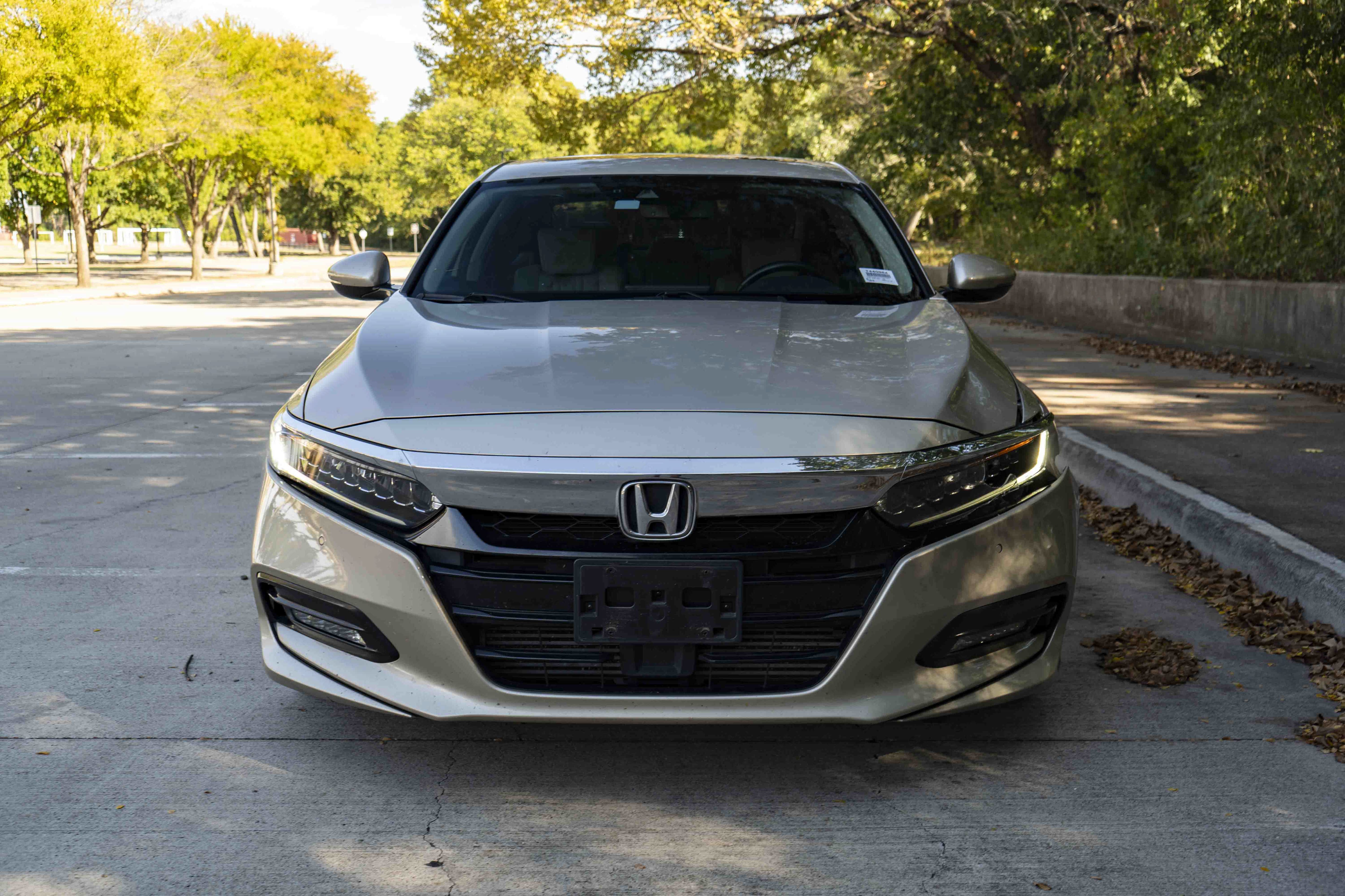 Used 2020 Honda Accord Touring image 3