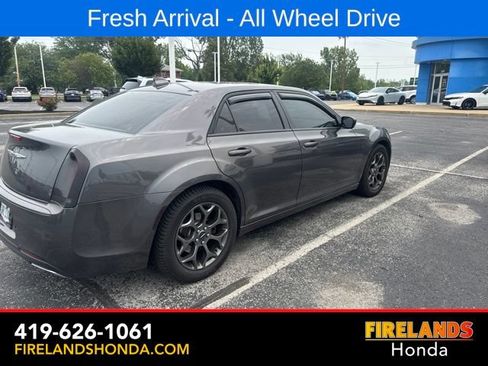 Used 2017 Chrysler 300 S w/ 300S Premium Group AWD/4WD image 7