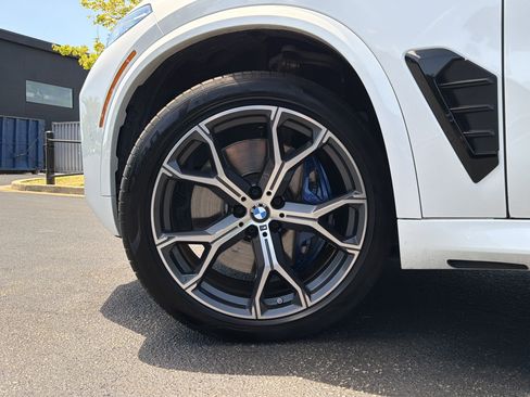 Used 2026 BMW X5 M60i w/ Climate Comfort Package AWD/4WD image 18