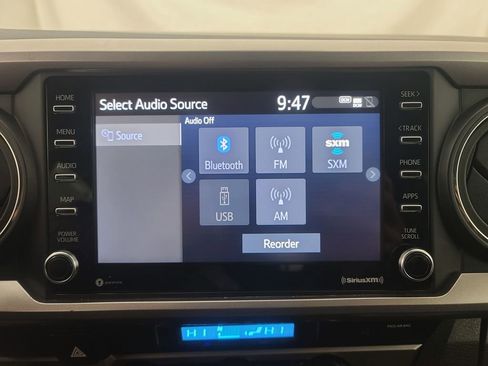 Used 2023 Toyota Tacoma SR5 AWD/4WD image 33