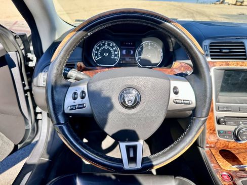 Used 2007 Jaguar XK Convertible RWD image 22