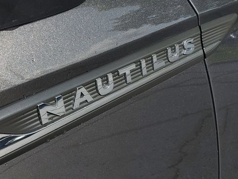 Certified 2019 Lincoln Nautilus Reserve AWD/4WD image 6