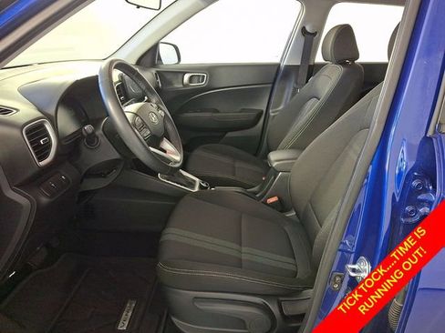 Certified 2025 Hyundai Venue SEL FWD image 16