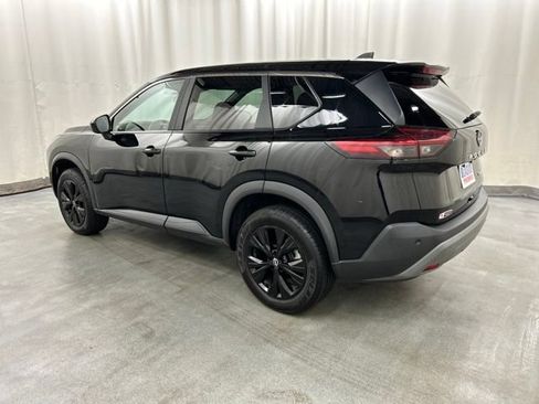 Used 2023 Nissan Rogue SV AWD/4WD image 4