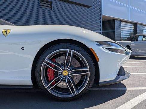 Used 2024 Ferrari Roma RWD image 9