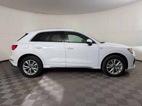 Used 2023 Audi Q3 2.0T Premium Plus image 8