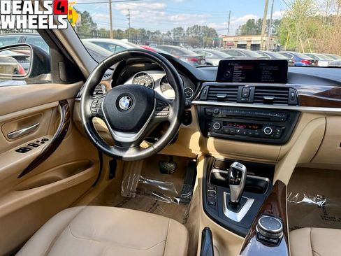 Used 2015 BMW 328i xDrive Sedan AWD/4WD image 19