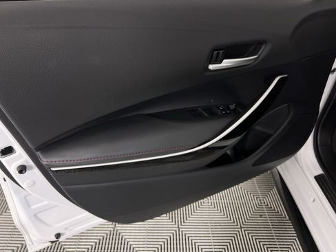 Used 2025 Toyota Corolla XSE image 27