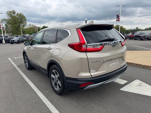Used 2018 Honda CR-V EX image 5