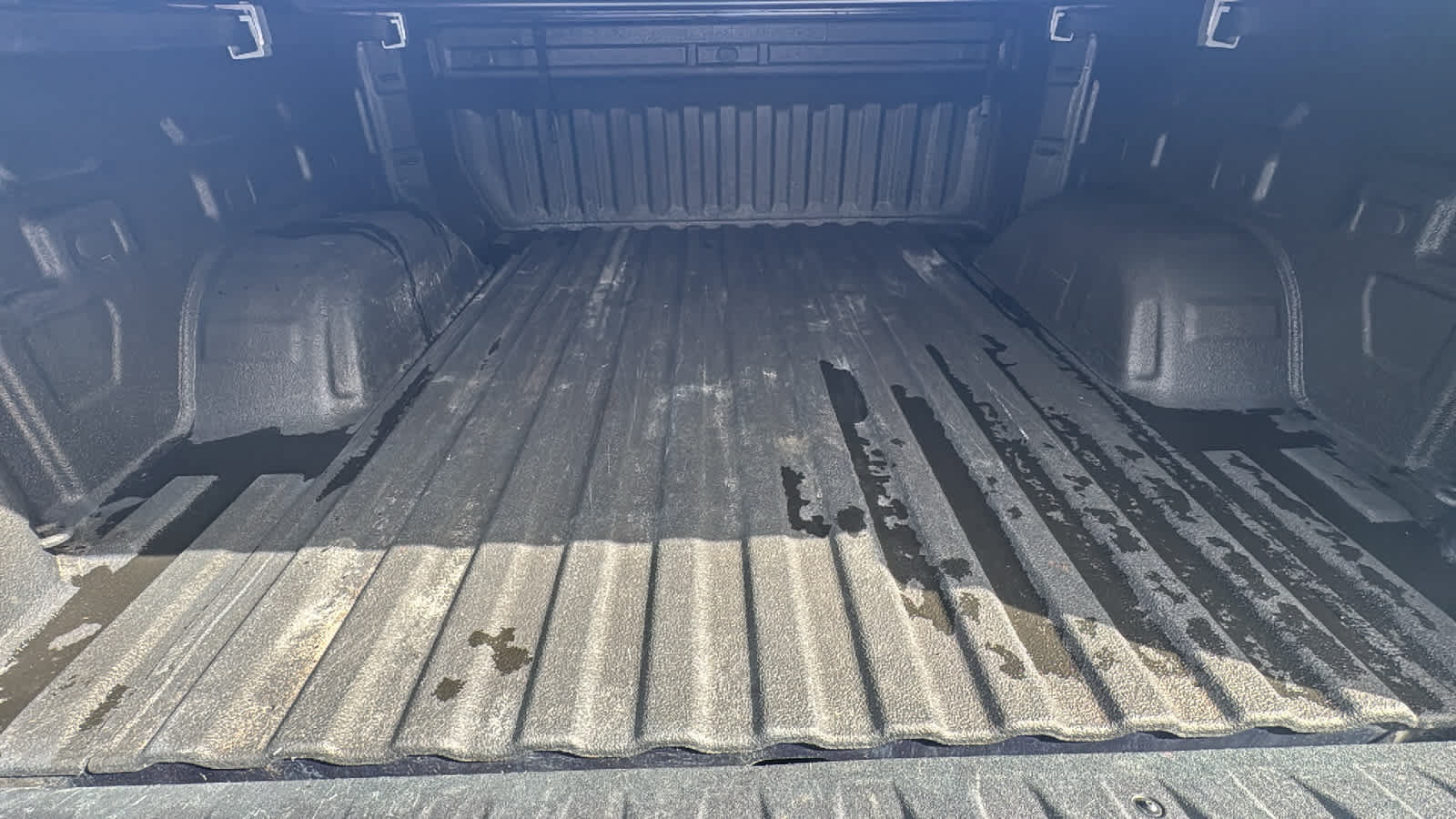 Used 2022 Chevrolet Silverado 1500 LT AWD/4WD image 29