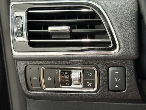 Used 2024 Lincoln Navigator Reserve AWD/4WD image 20