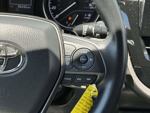 Used 2022 Toyota Camry SE FWD image 14