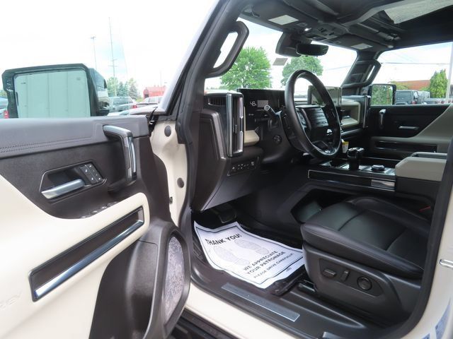 New 2026 GMC Hummer EV 4x4 Crew Cab w/ LPO, Sport Package image 19