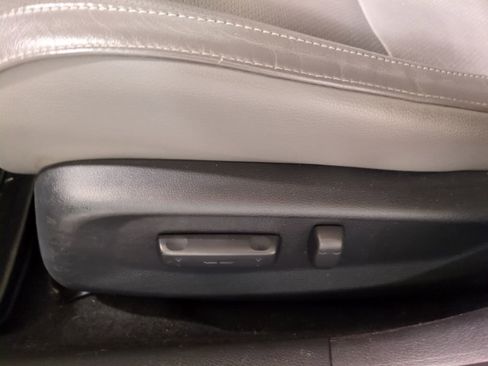 Used 2018 Honda Civic Touring image 17