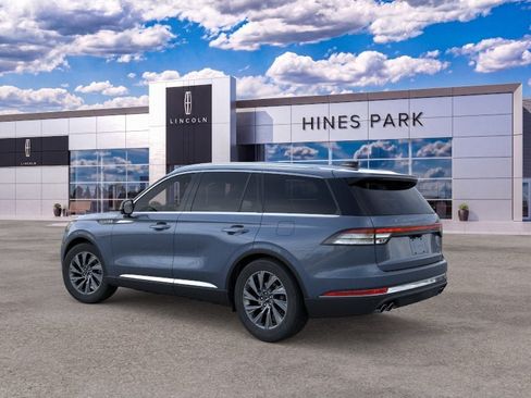 New 2026 Lincoln Aviator AWD image 4