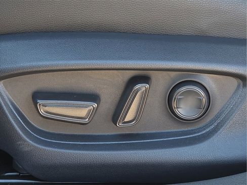 New 2026 Toyota Camry Hybrid image 18