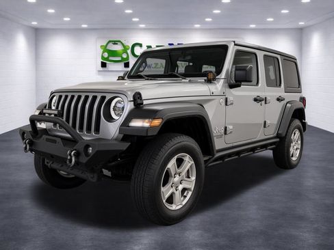 Used 2018 Jeep Wrangler Unlimited Sport S AWD/4WD image 1