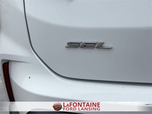Used 2023 Ford Edge SEL image 10