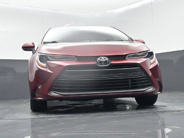 Used 2025 Toyota Corolla LE FWD image 43